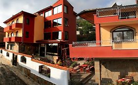 Armira Family Hotel