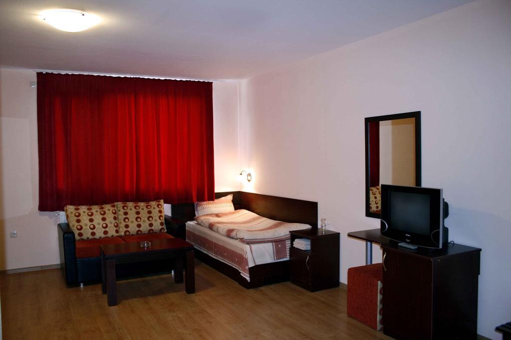 Armira Family Hotel Ivaylovgrad Room photo